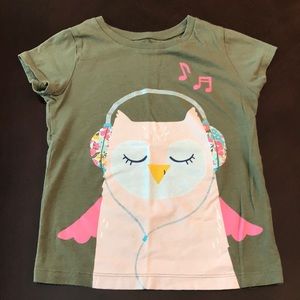 Carter’s graphic tee